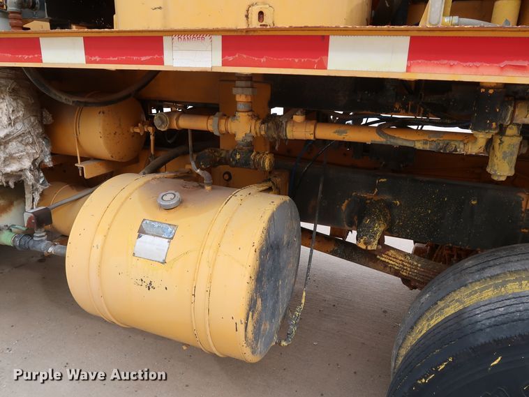 image for item KY9754 1992 Mack MR688P  paint striper truck