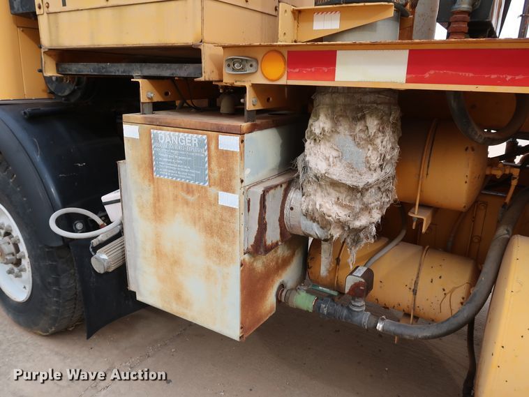 image for item KY9754 1992 Mack MR688P  paint striper truck