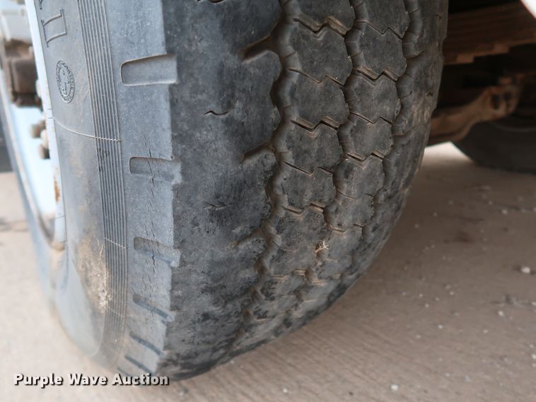 image for item KY9754 1992 Mack MR688P  paint striper truck