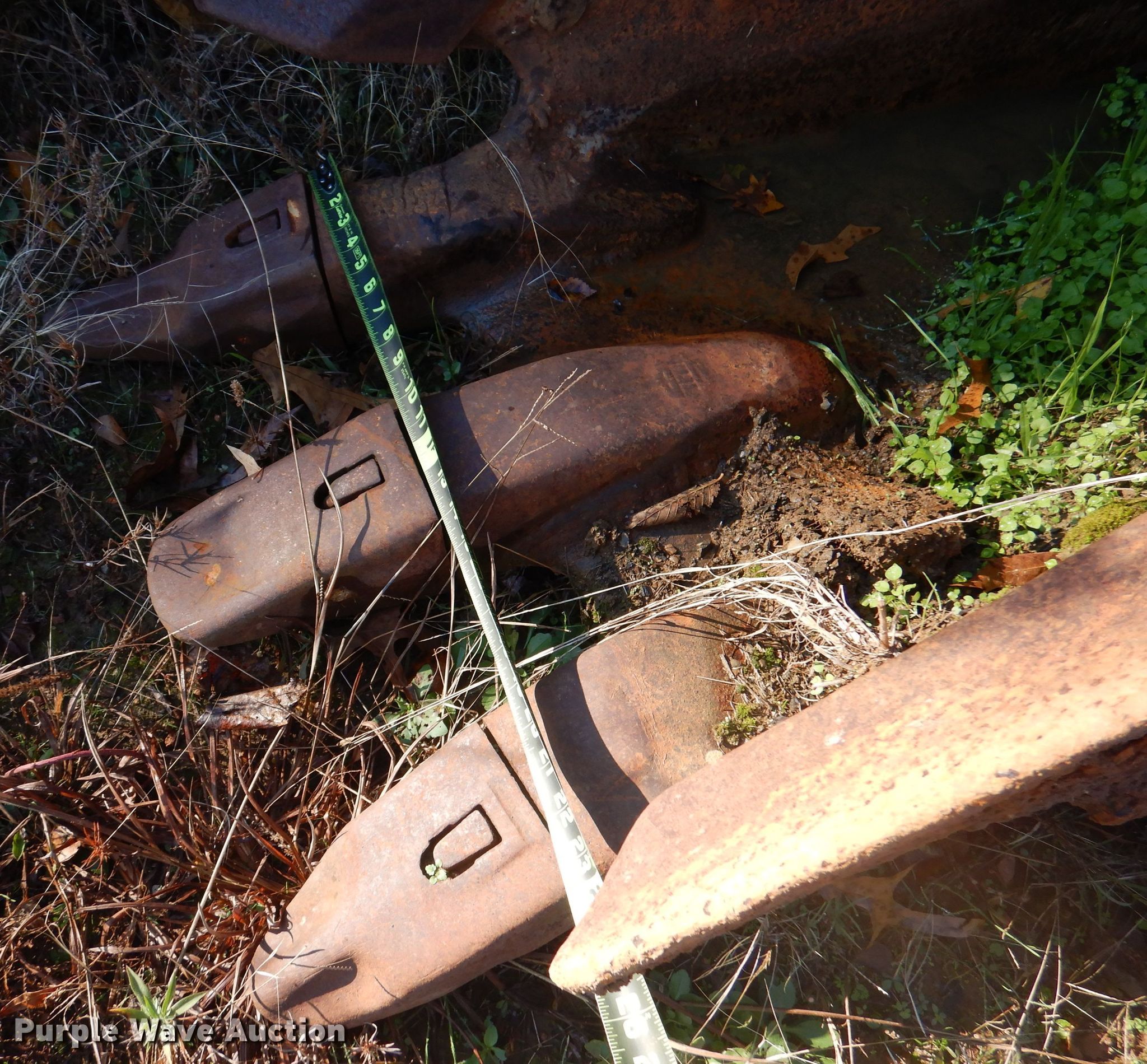 C&P bucket in Harrison, AR Item DA5494 sold Purple Wave