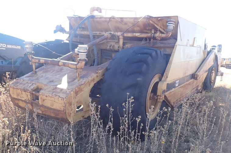 image for item DL5986 1979 Caterpillar 623B  water wagon