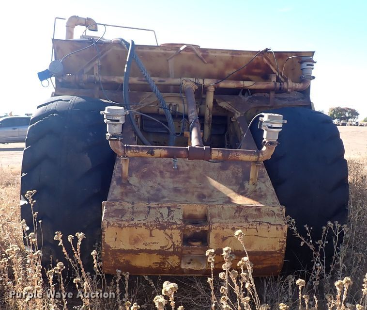 image for item DL5986 1979 Caterpillar 623B  water wagon