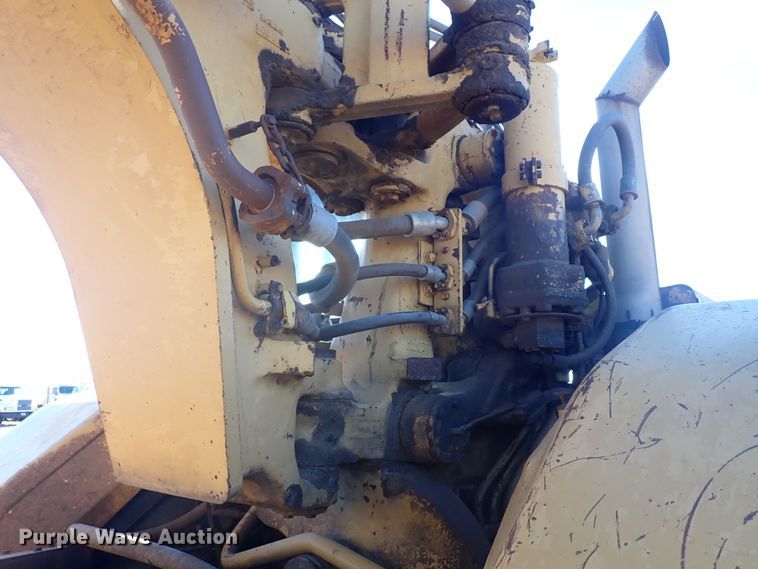 image for item DL5986 1979 Caterpillar 623B  water wagon