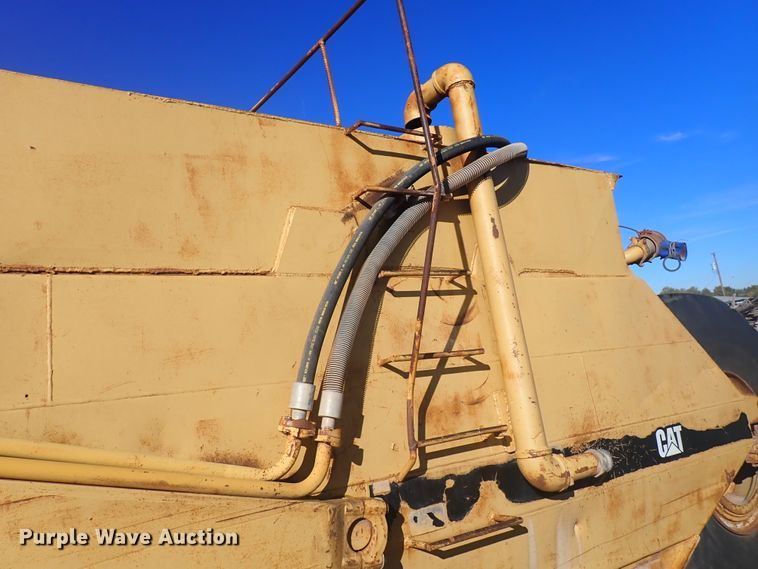 image for item DL5986 1979 Caterpillar 623B  water wagon