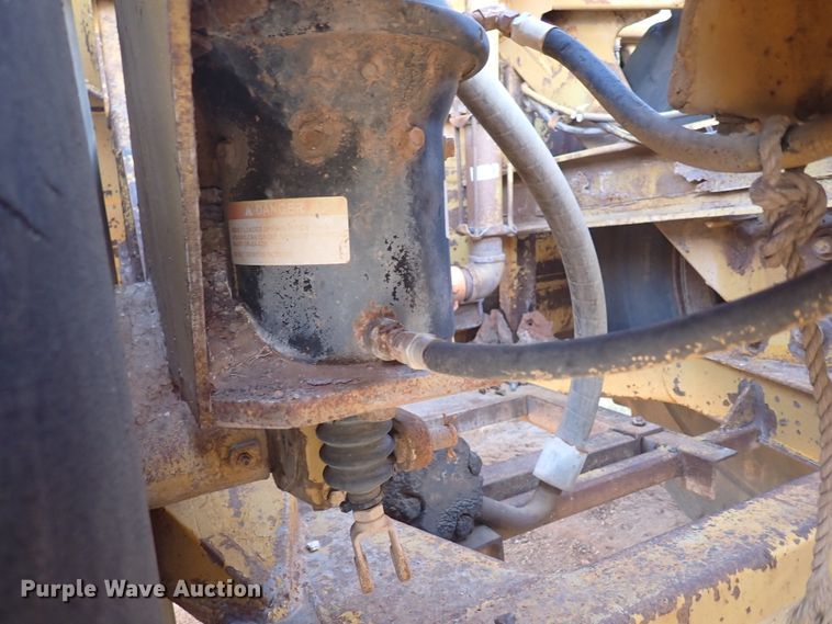 image for item DL5986 1979 Caterpillar 623B  water wagon