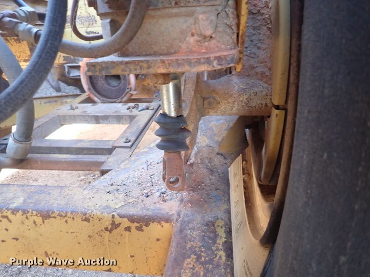 image for item DL5986 1979 Caterpillar 623B  water wagon