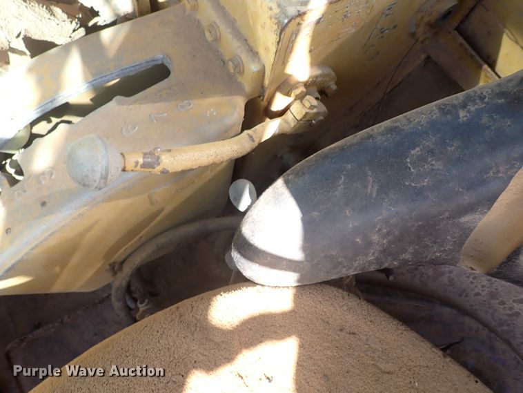 image for item DL5986 1979 Caterpillar 623B  water wagon