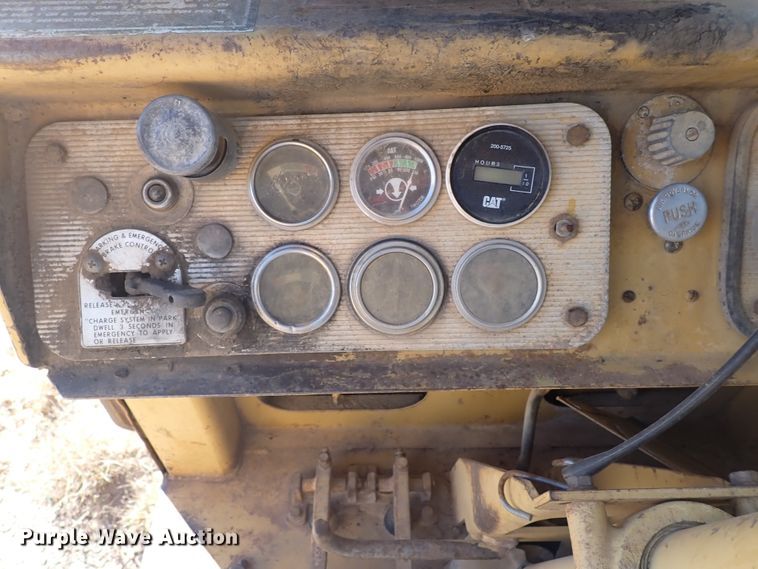 image for item DL5986 1979 Caterpillar 623B  water wagon