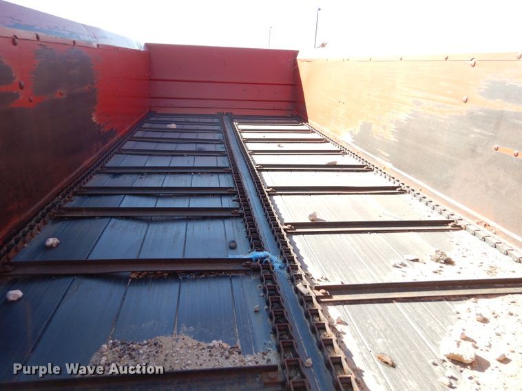 image for item DL5987 2012 New Holland 195  manure spreader