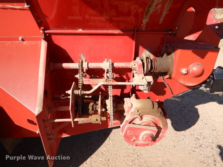 image for item DL5987 2012 New Holland 195  manure spreader