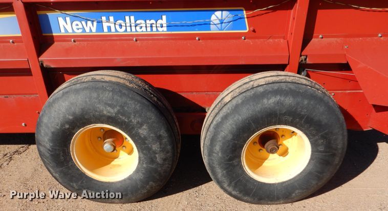 image for item DL5987 2012 New Holland 195  manure spreader