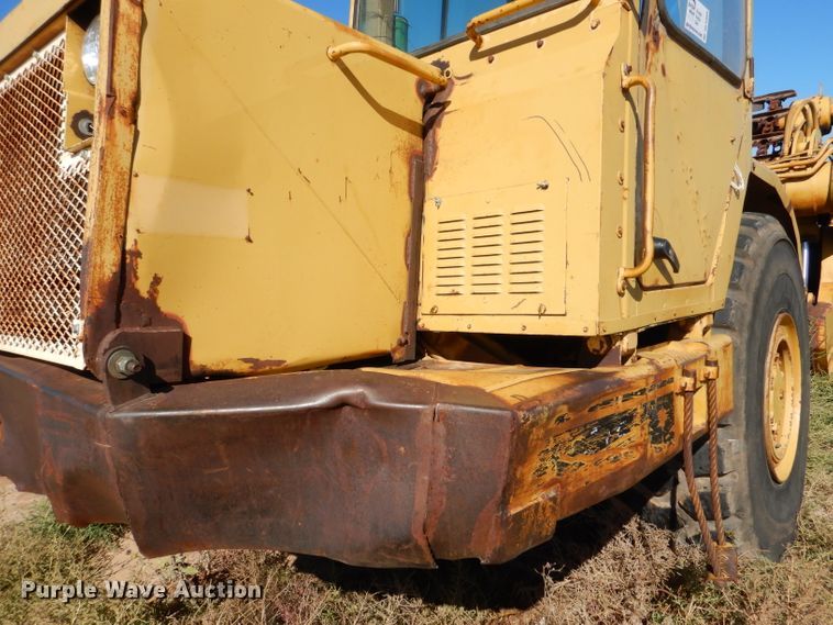 image for item DL5988 1984 Caterpillar 615  elevating scraper