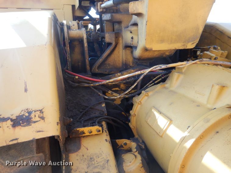 image for item DL5988 1984 Caterpillar 615  elevating scraper