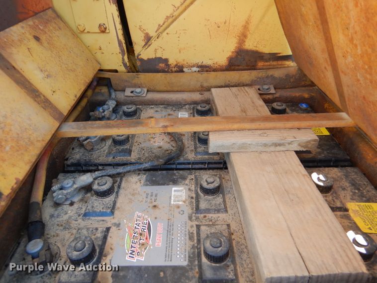 image for item DL5988 1984 Caterpillar 615  elevating scraper