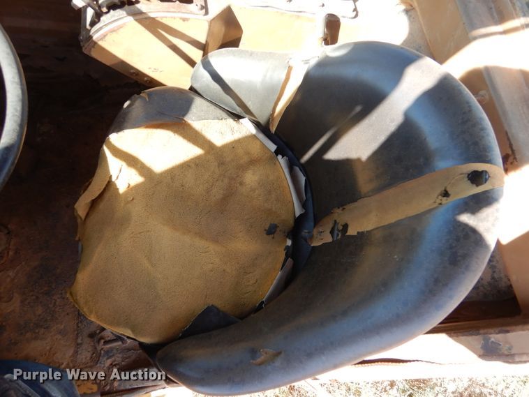 image for item DL5988 1984 Caterpillar 615  elevating scraper