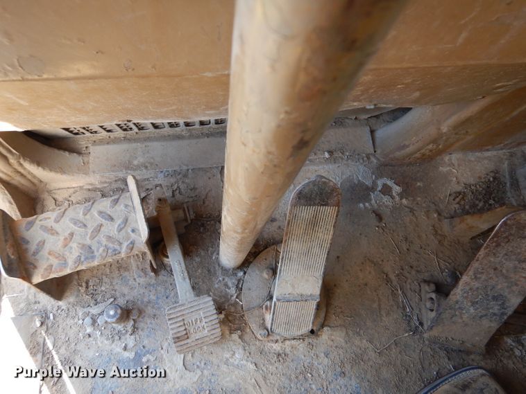 image for item DL5988 1984 Caterpillar 615  elevating scraper