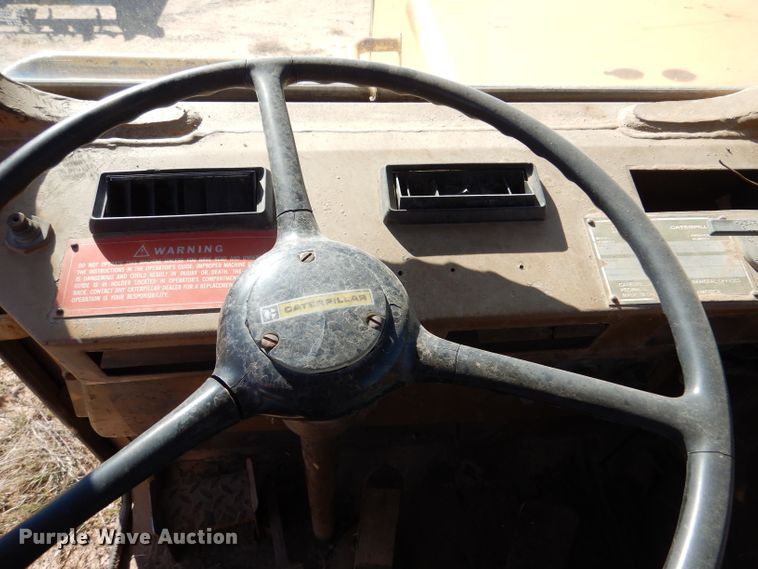 image for item DL5988 1984 Caterpillar 615  elevating scraper