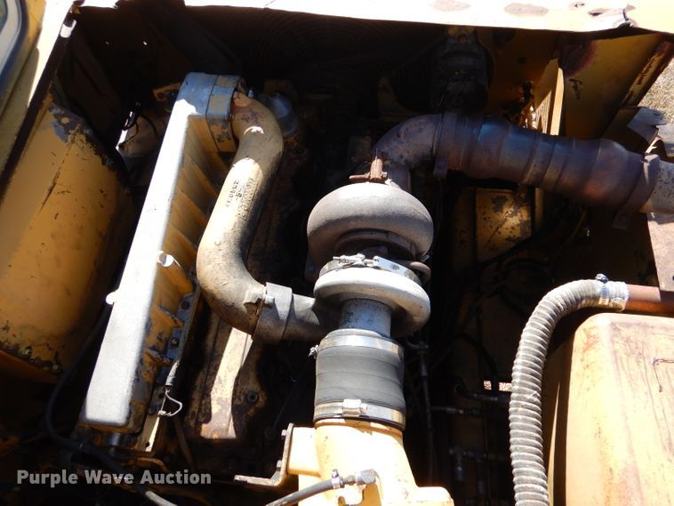 image for item DL5988 1984 Caterpillar 615  elevating scraper