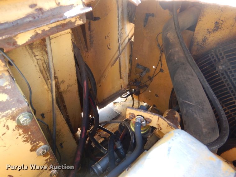 image for item DL5988 1984 Caterpillar 615  elevating scraper