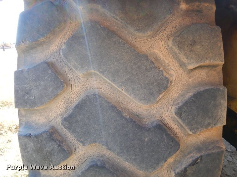 image for item DL5988 1984 Caterpillar 615  elevating scraper