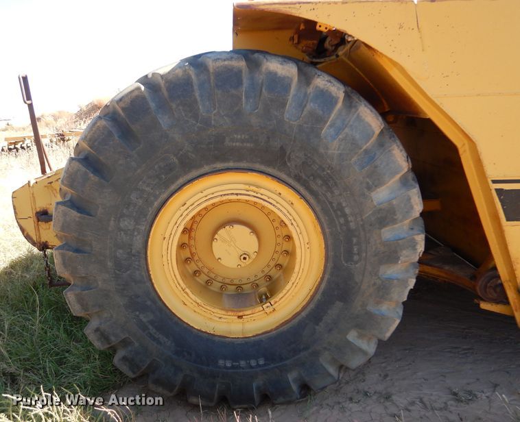 image for item DL5988 1984 Caterpillar 615  elevating scraper