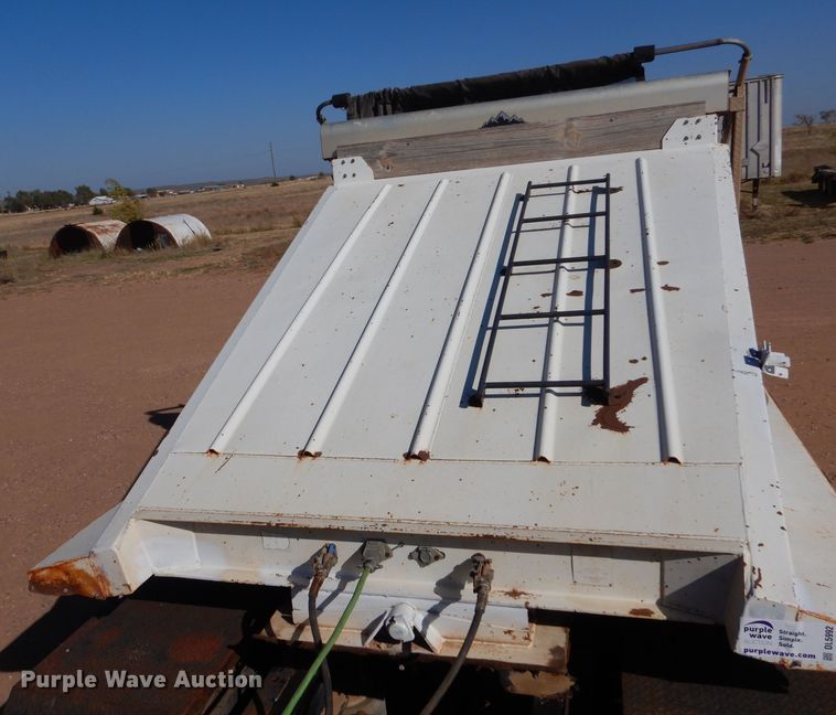 image for item DL5992 2005 CTS  bottom dump trailer