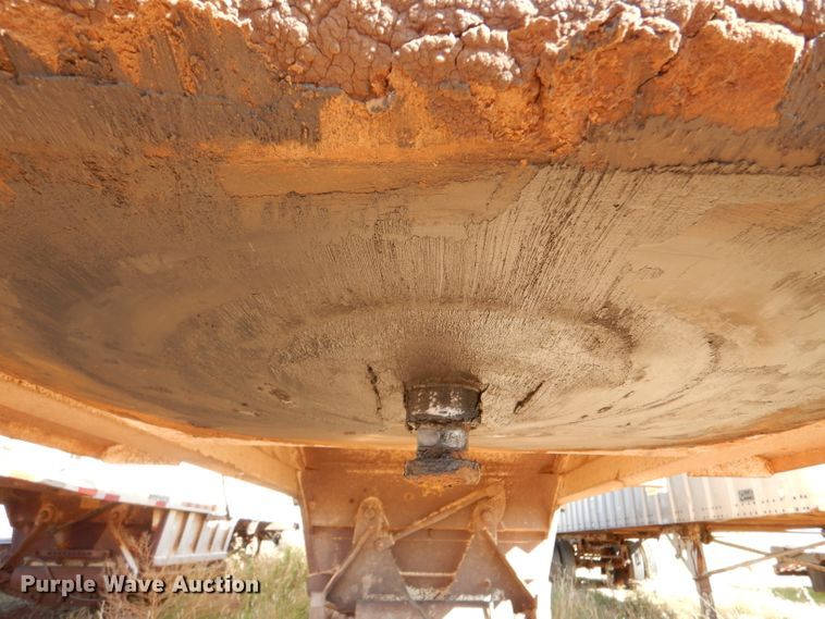 image for item DL5992 2005 CTS  bottom dump trailer