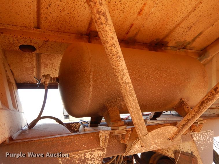 image for item DL5992 2005 CTS  bottom dump trailer