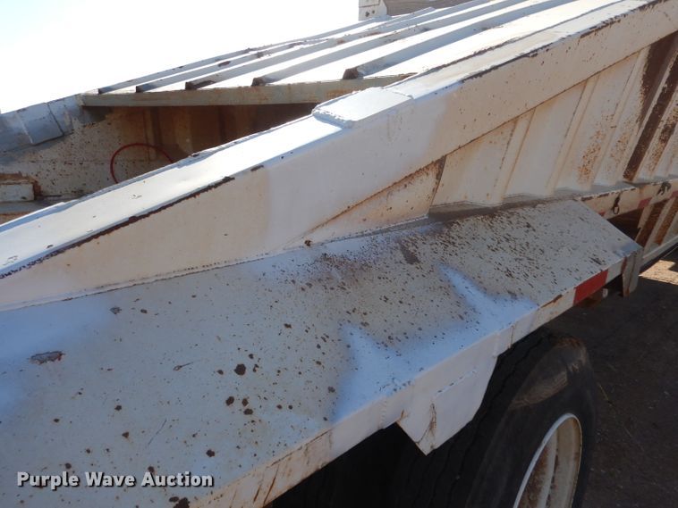 image for item DL5992 2005 CTS  bottom dump trailer
