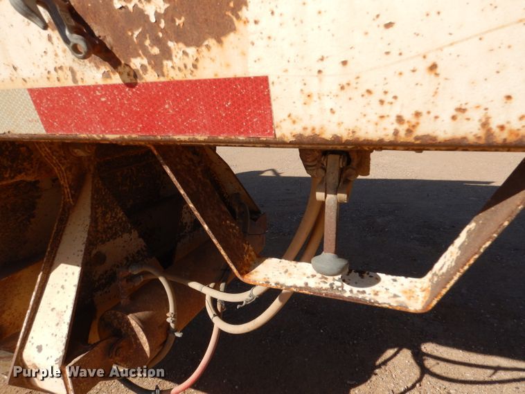 image for item DL5992 2005 CTS  bottom dump trailer