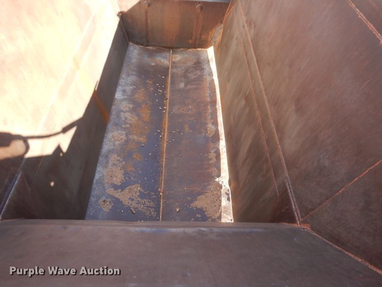 image for item DL5992 2005 CTS  bottom dump trailer