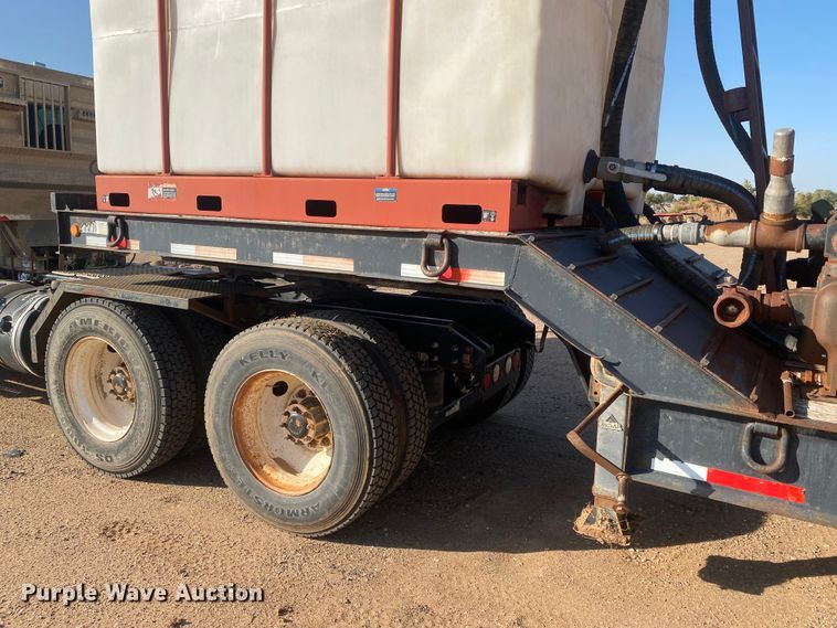 image for item DL5995 Ditch Witch JT3020 Mach 1  directional boring unit with trailer