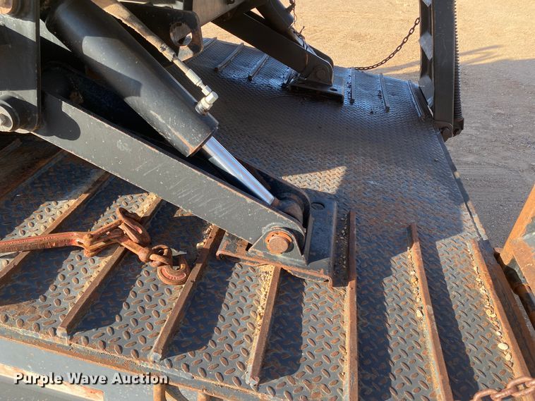 image for item DL5995 Ditch Witch JT3020 Mach 1  directional boring unit with trailer