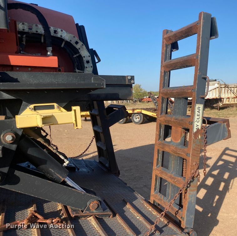 image for item DL5995 Ditch Witch JT3020 Mach 1  directional boring unit with trailer