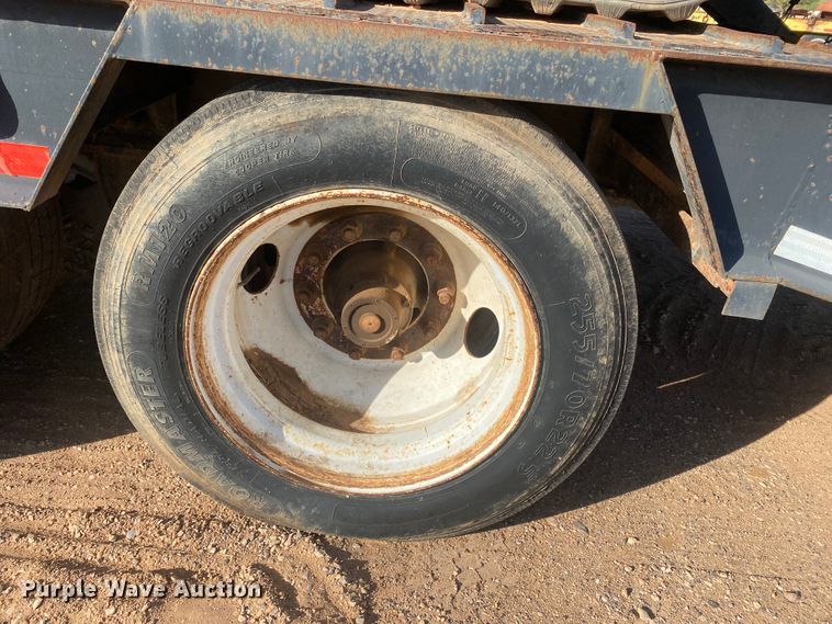 image for item DL5995 Ditch Witch JT3020 Mach 1  directional boring unit with trailer