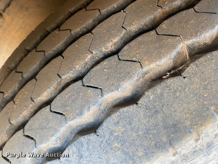 image for item DL5995 Ditch Witch JT3020 Mach 1  directional boring unit with trailer