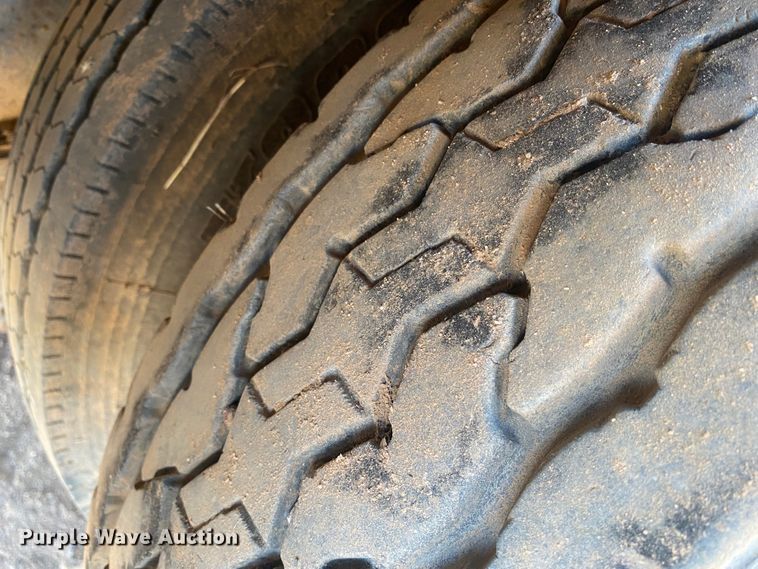 image for item DL5995 Ditch Witch JT3020 Mach 1  directional boring unit with trailer