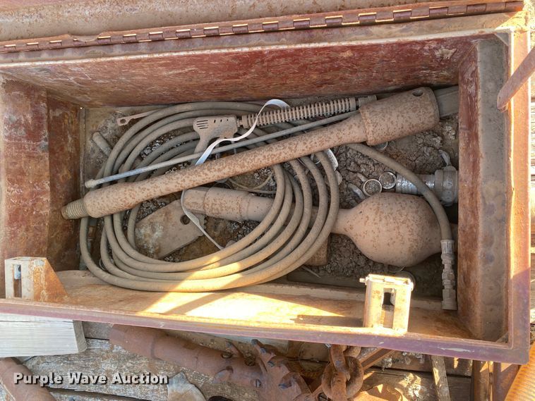 image for item DL5995 Ditch Witch JT3020 Mach 1  directional boring unit with trailer