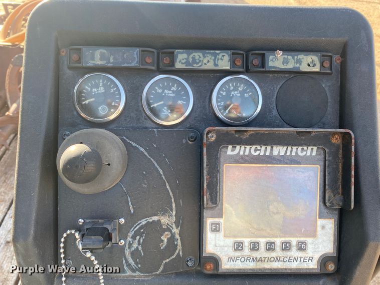 image for item DL5995 Ditch Witch JT3020 Mach 1  directional boring unit with trailer