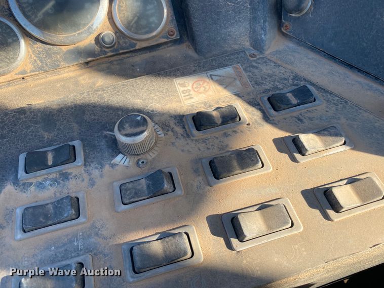 image for item DL5995 Ditch Witch JT3020 Mach 1  directional boring unit with trailer