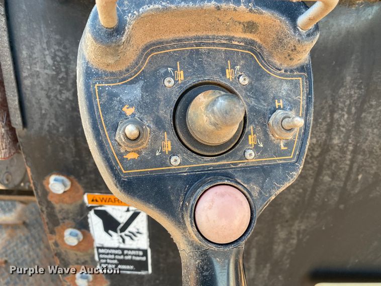 image for item DL5995 Ditch Witch JT3020 Mach 1  directional boring unit with trailer