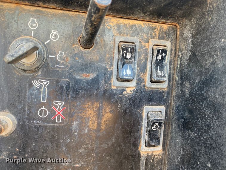 image for item DL5995 Ditch Witch JT3020 Mach 1  directional boring unit with trailer