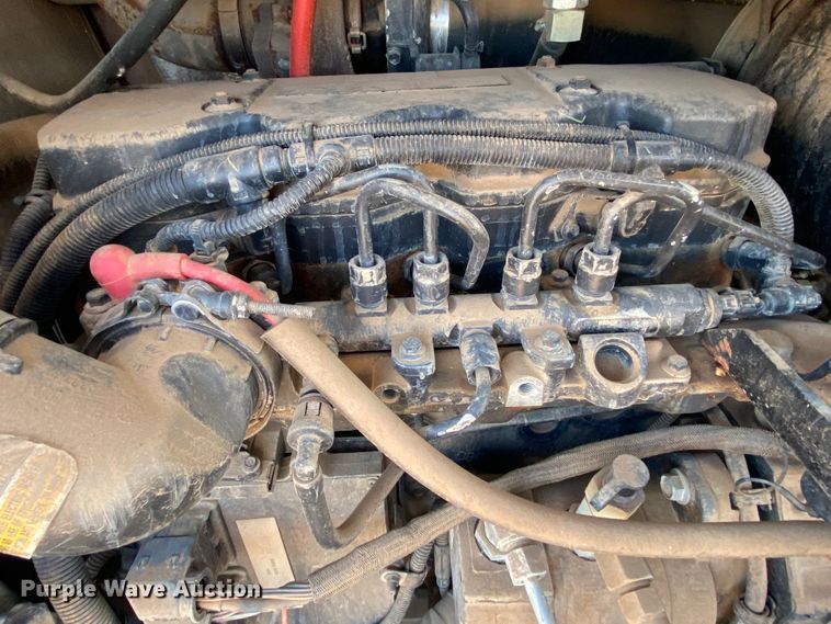 image for item DL5995 Ditch Witch JT3020 Mach 1  directional boring unit with trailer