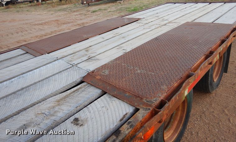 image for item DL6002 1989 Belshe FB-26  equipment trailer