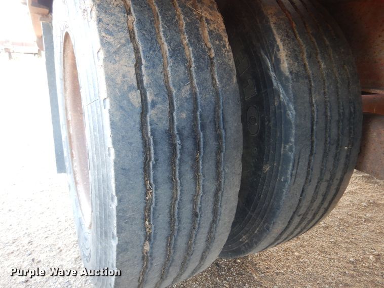 image for item DL6002 1989 Belshe FB-26  equipment trailer