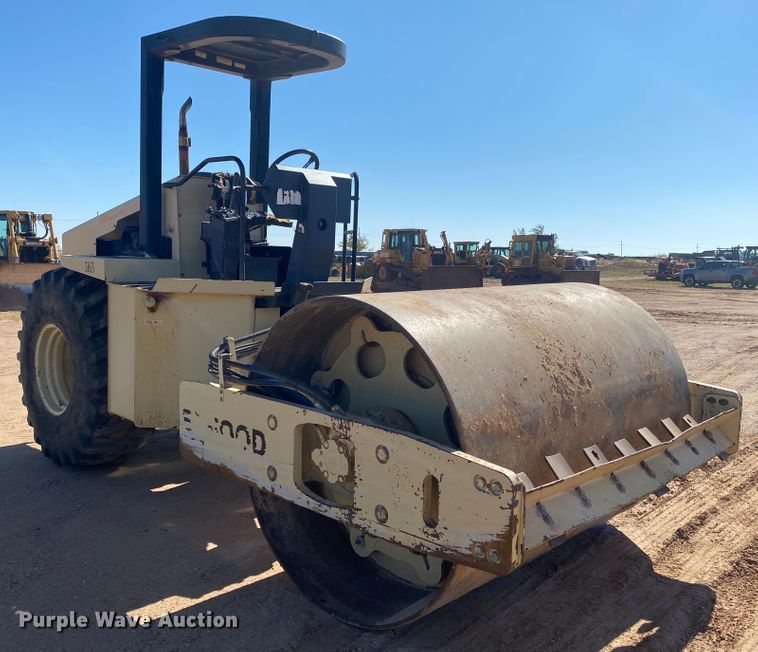 image for item DL6004 2007 Ingersoll Rand SD100D  single drum vibratory roller