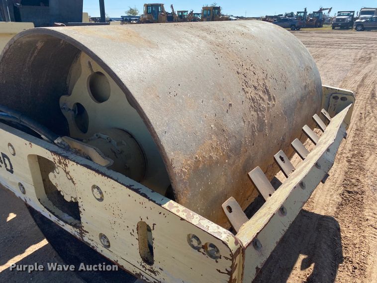 image for item DL6004 2007 Ingersoll Rand SD100D  single drum vibratory roller