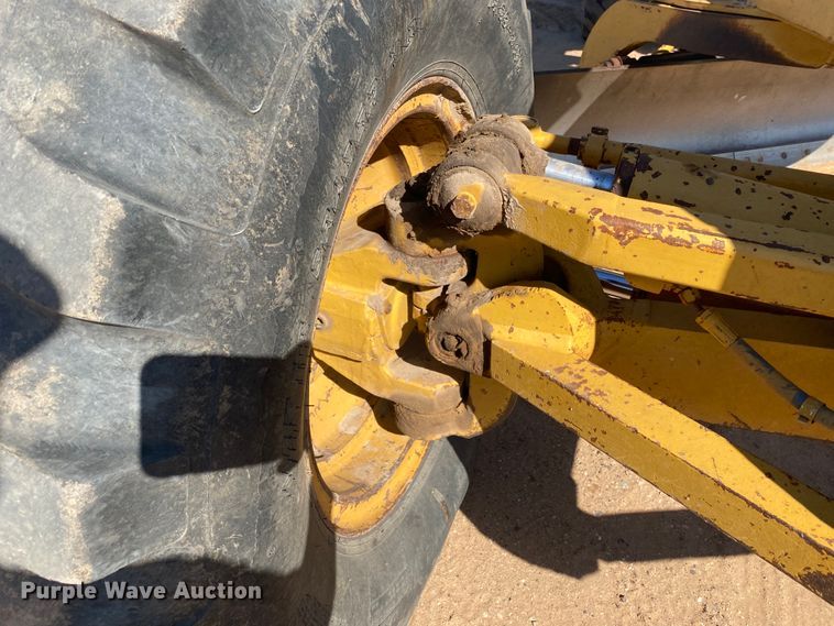 image for item DL6005 1993 Caterpillar 140G  motor grader