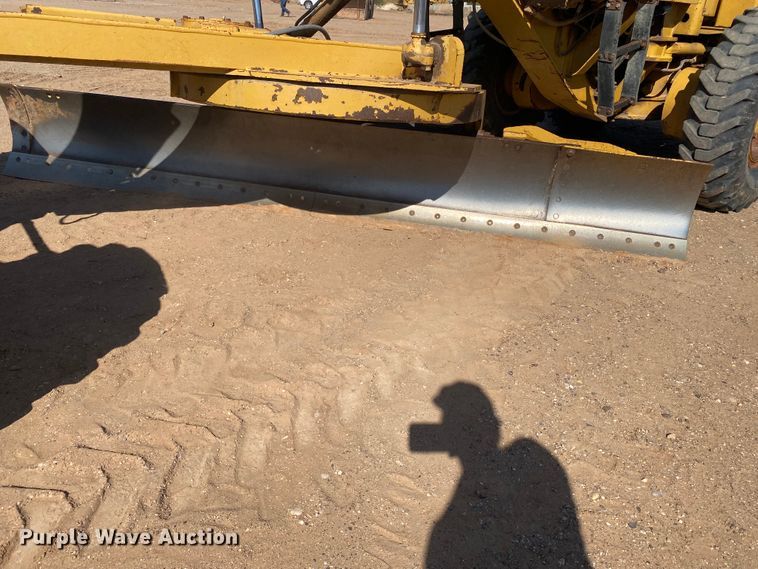 image for item DL6005 1993 Caterpillar 140G  motor grader