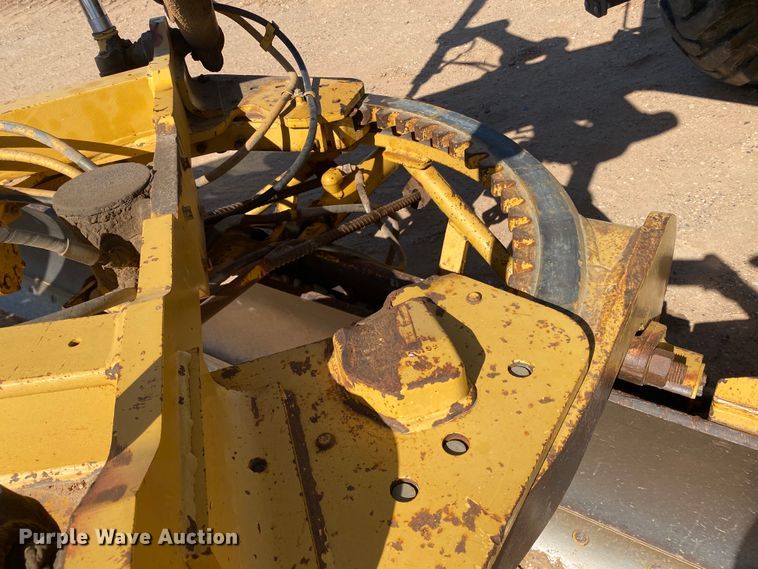 image for item DL6005 1993 Caterpillar 140G  motor grader